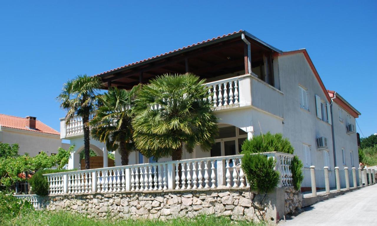 Villa Sabina - Apartments Kroatien Ражанац Экстерьер фото